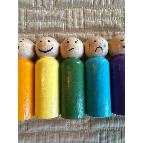 Set of 8 Wooden Emotional Peg People Montessori Toy Colorful Rainbow - Picture 4 of 7